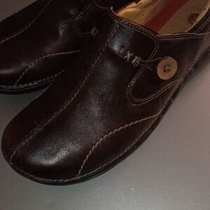 Elegant Brown Leather Slip-On Loafers